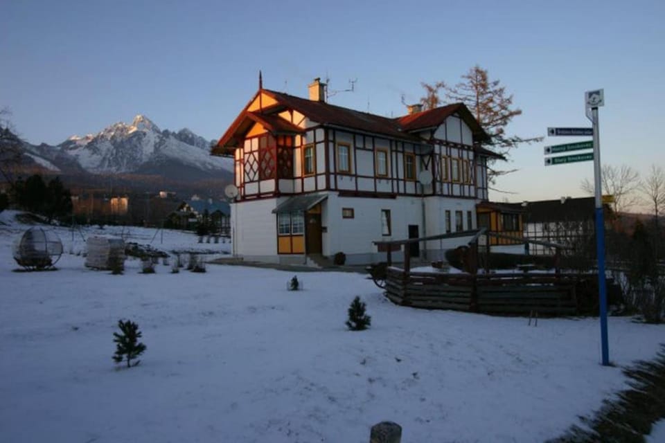 Property building, Winter, Mountain view