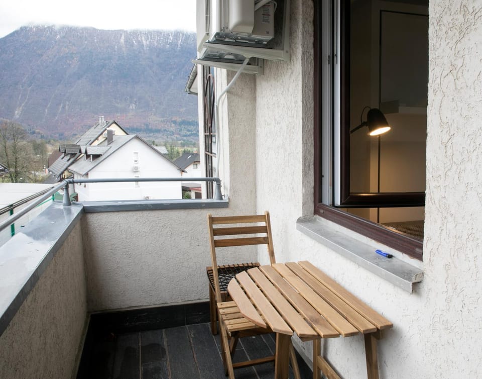 View (from property/room), Balcony/Terrace