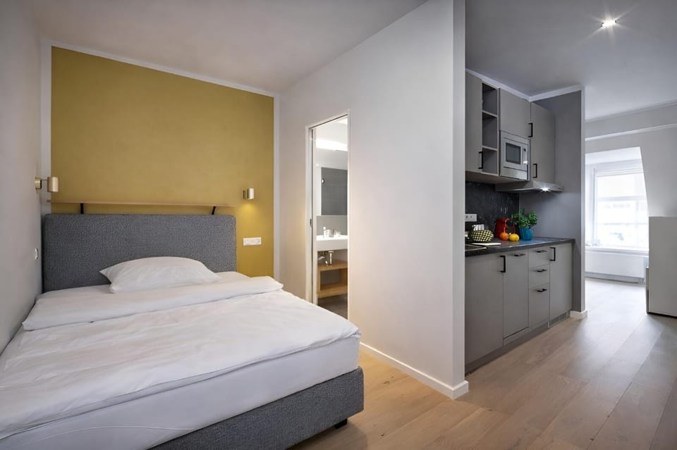 Bed, Photo of the whole room, Bedroom, kitchen