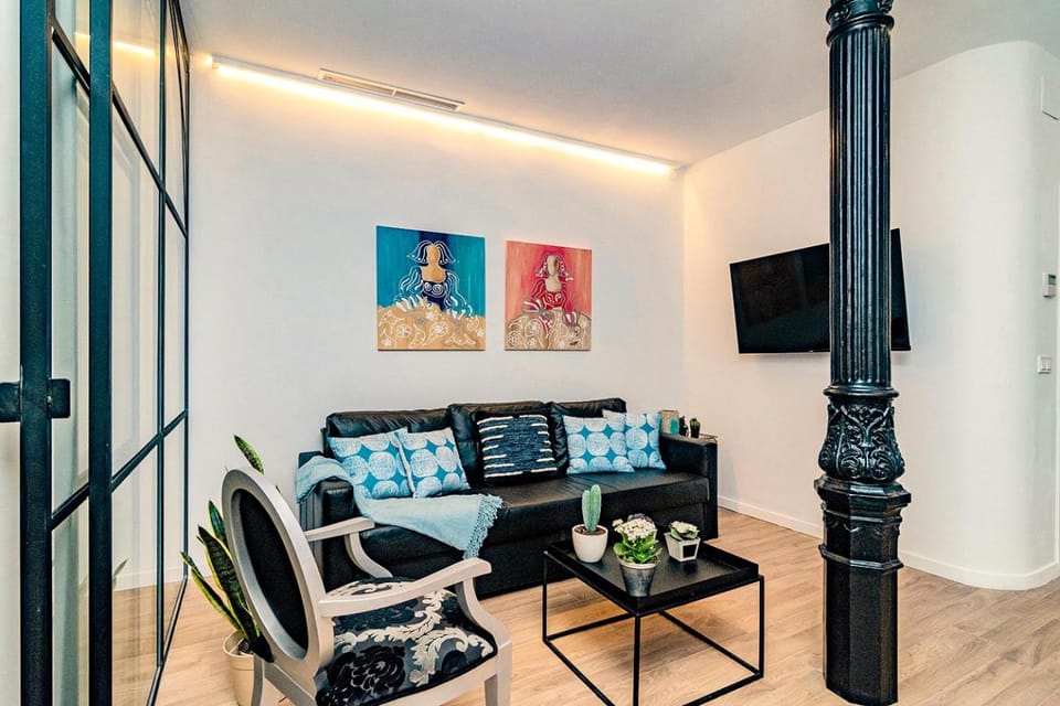 Living room, Seating area