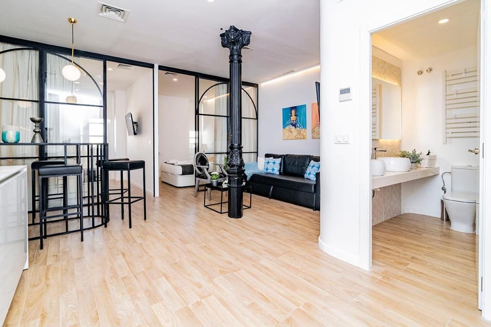 Living room, Lobby or reception, Seating area, Dining area