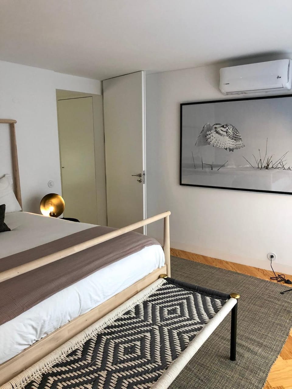 Bed, Decorative detail, Bedroom