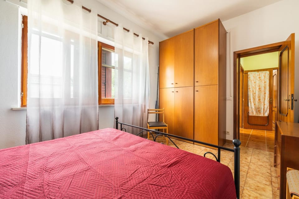 Property building, Living room, Bedroom