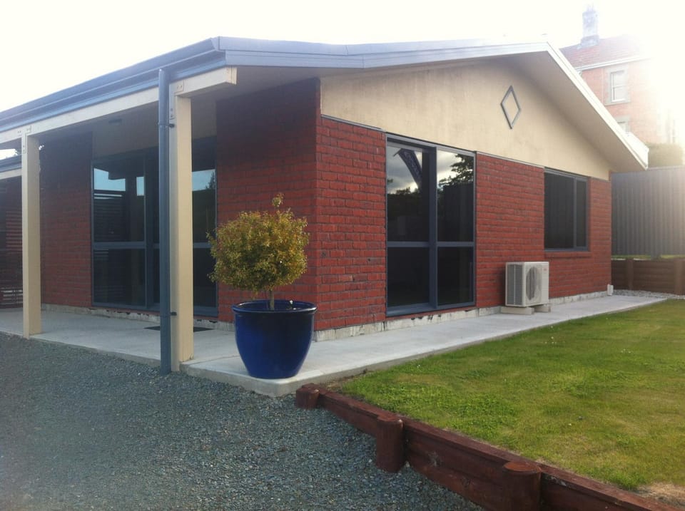 Lawrence Townhouse Accommodation Apartment in Otago