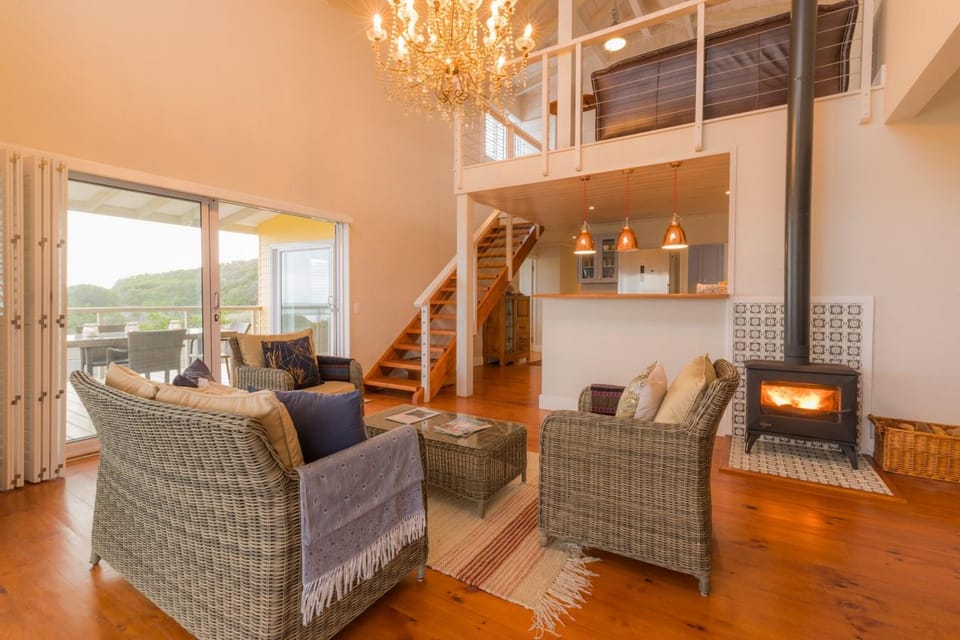Living room, Lounge or bar