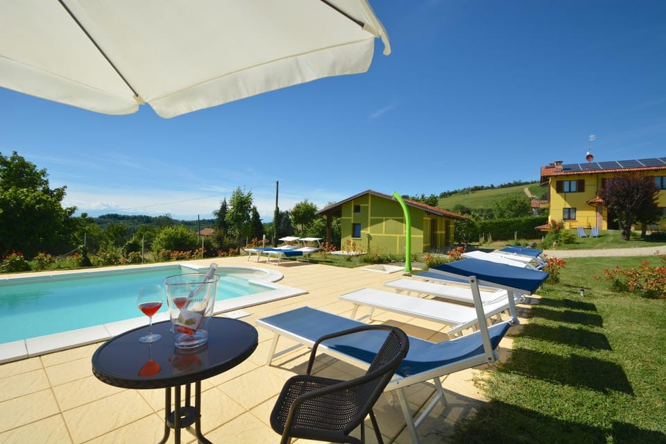 Day, Swimming pool, Swimming pool