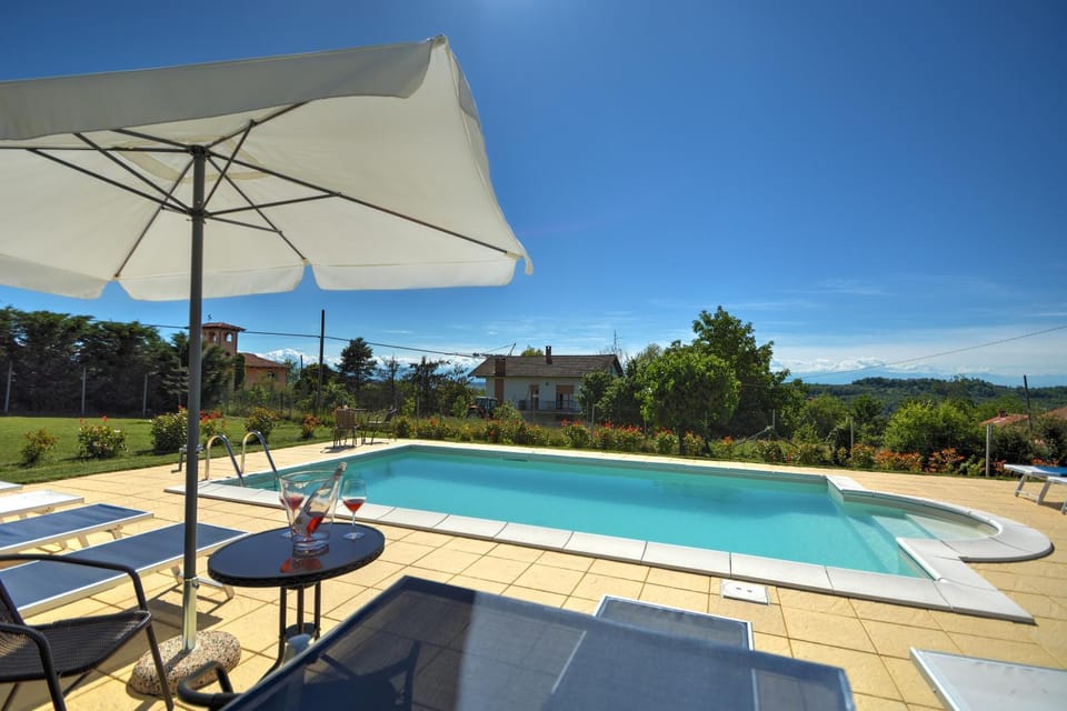 Day, Swimming pool, Swimming pool