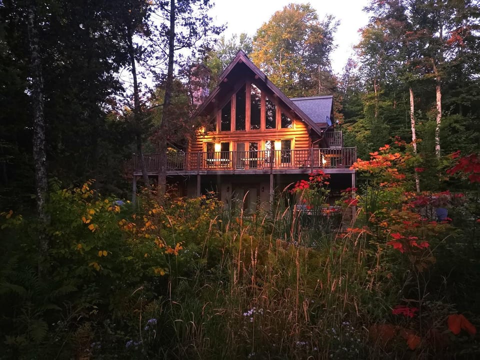 Chalet Mont Tremblant Luxury Lodge Chalet in Ontario