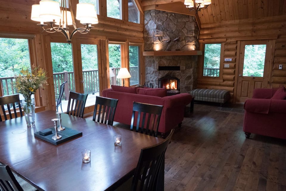 Chalet Mont Tremblant Luxury Lodge Chalet in Ontario