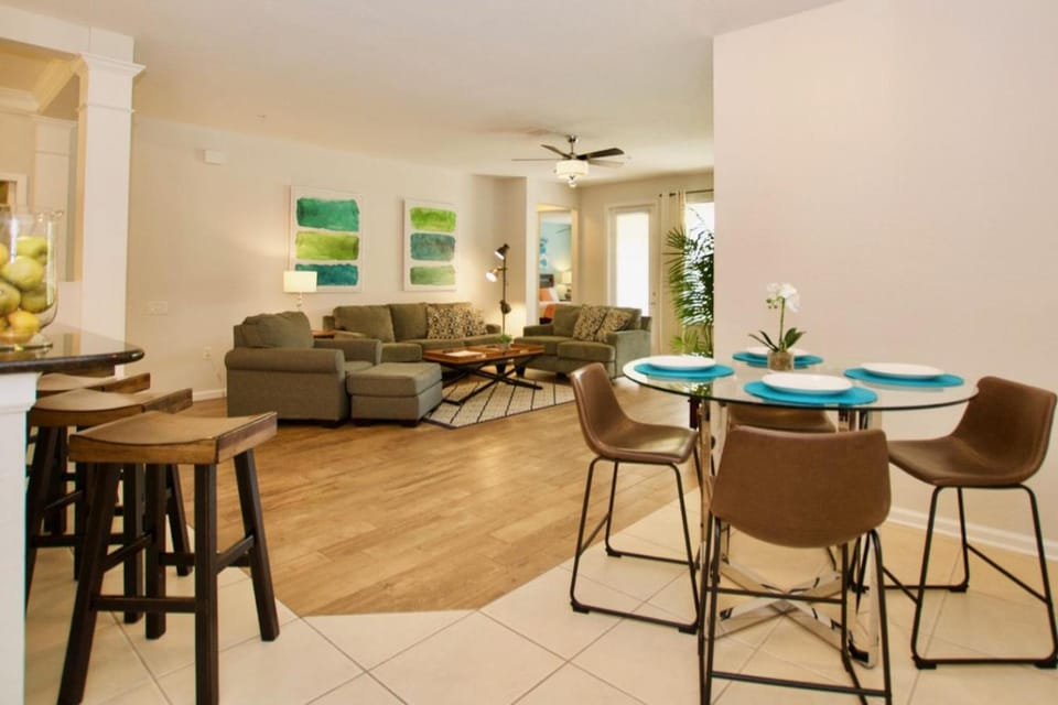 Vista Cay at Epic Universe - Luxury 3 bedroom condo House in Orlando