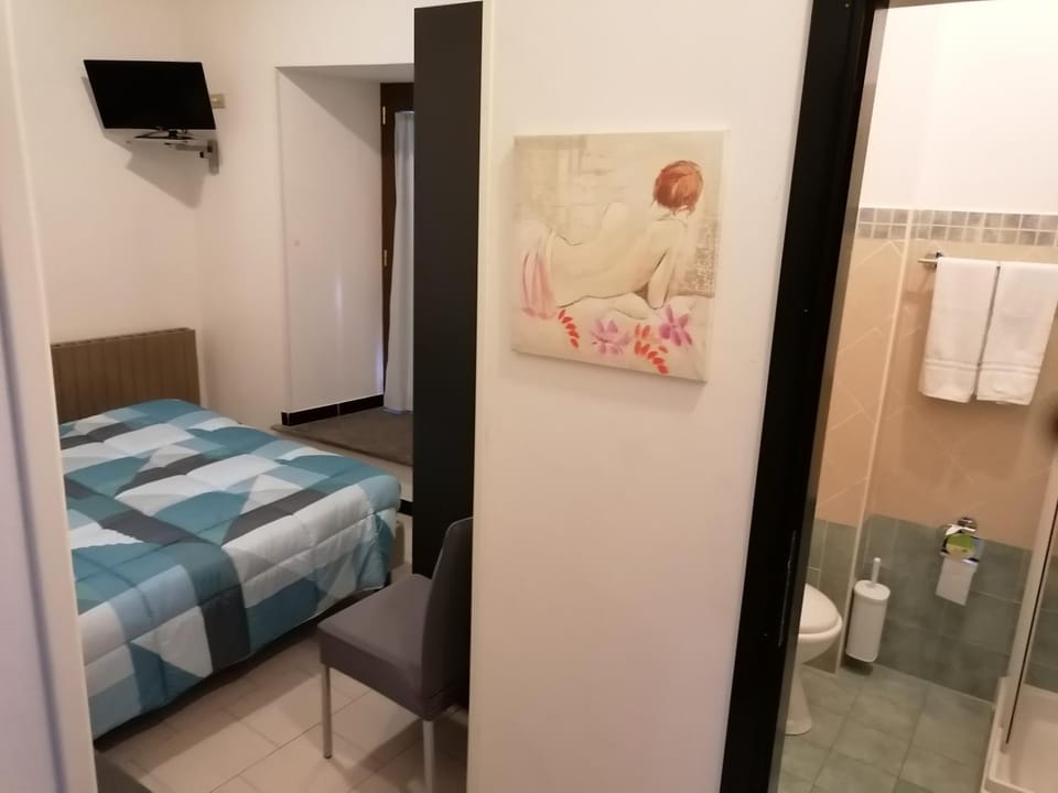 Bathroom, Bedroom