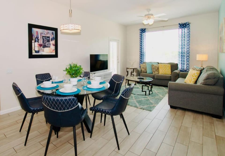 Vista Cay at Epic Universe - Standard 3 bedroom condo Apartment in Orlando