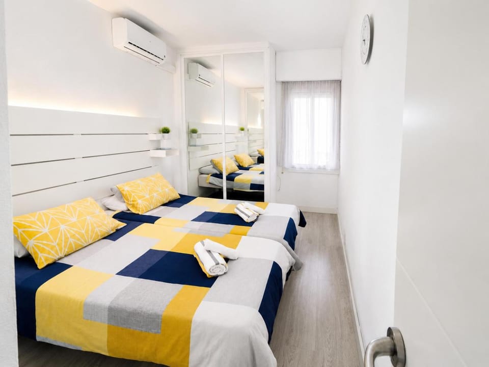 Bed, Photo of the whole room, Bedroom, towels, air conditioner