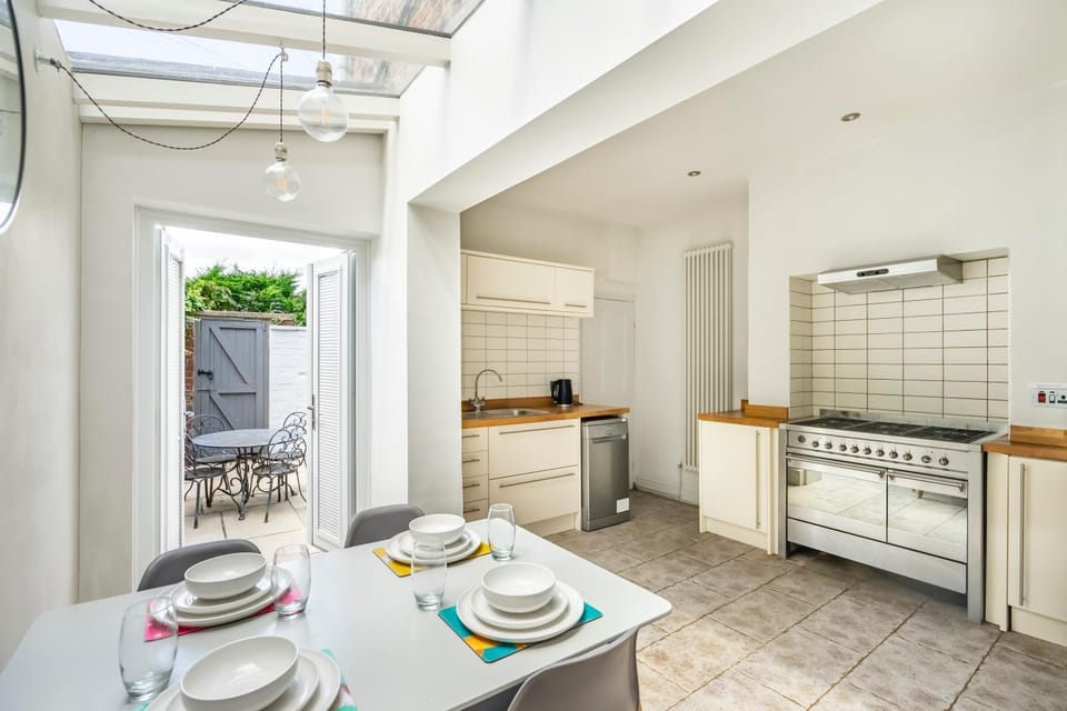 Patio, Seating area, Dining area, oven, stove, kitchen