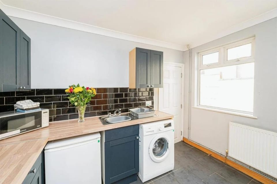 5 Bedroom House For Corporate Stays in Kettering House in Kettering