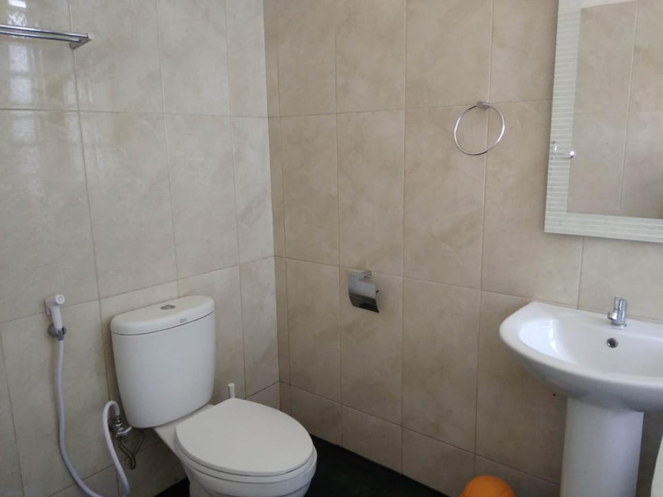 OrangeDacha Bed and Breakfast in North Kuta
