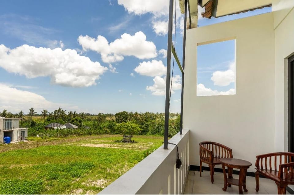 OrangeDacha Bed and Breakfast in North Kuta
