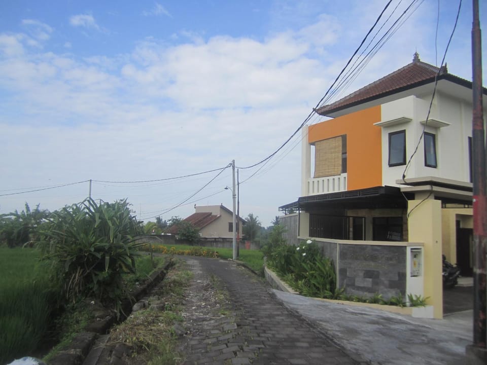 Property building, Neighbourhood, Street view