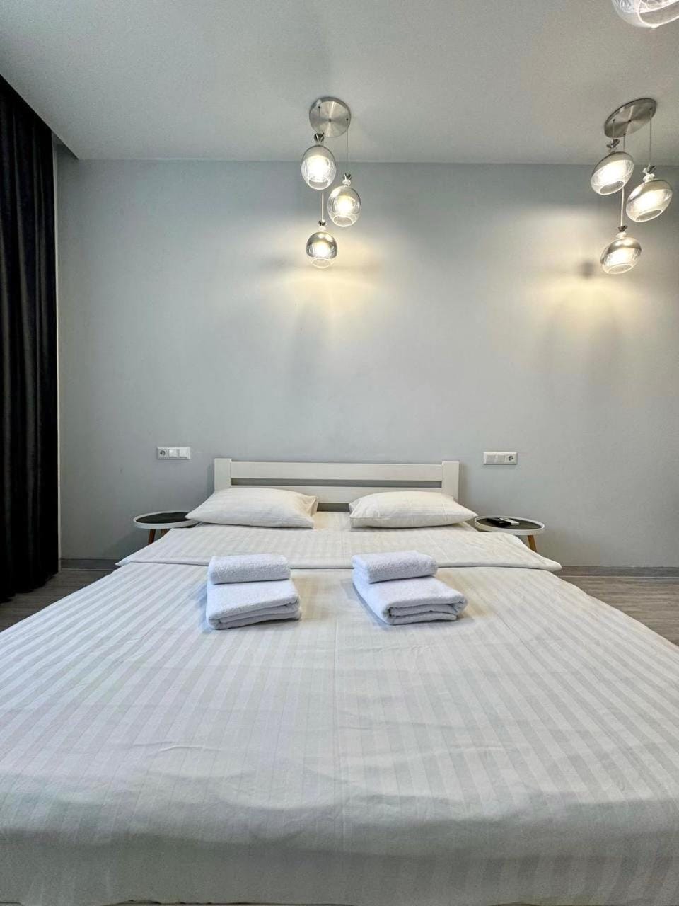 ApartPoltava ЖК "Пилипа Орлика,26" BUSINESS апартаменти з неймовірною панорамою - LED дзеркало -ТРОПІЧНИЙ душ Apartment in Ukraine