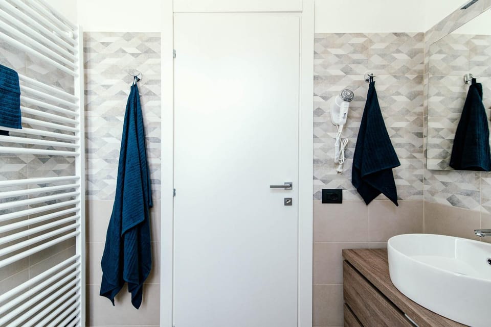 Sunny Lake Apartment in Cernobbio