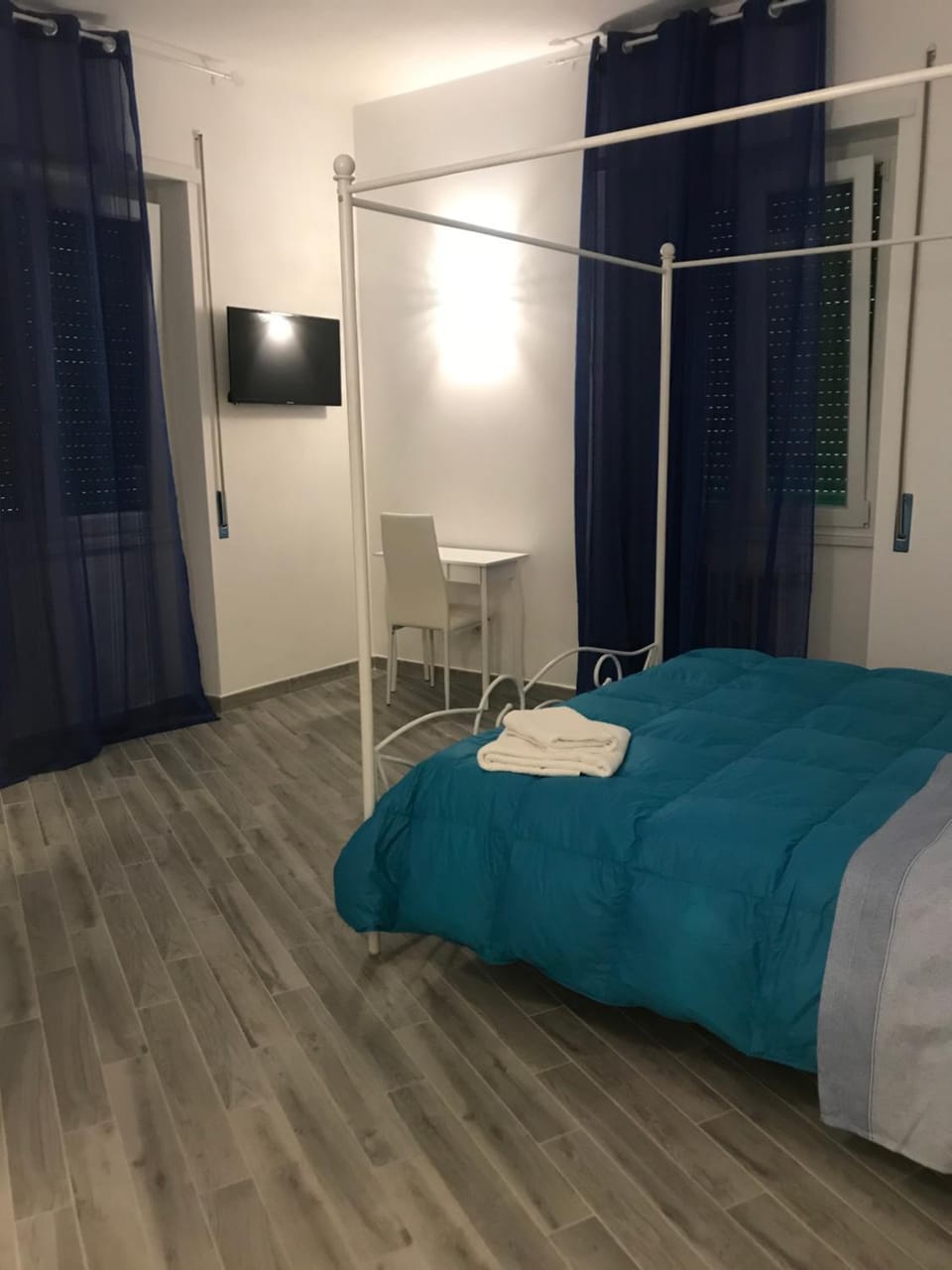 LunaBlù Cinecitta' Bed and Breakfast in Rome