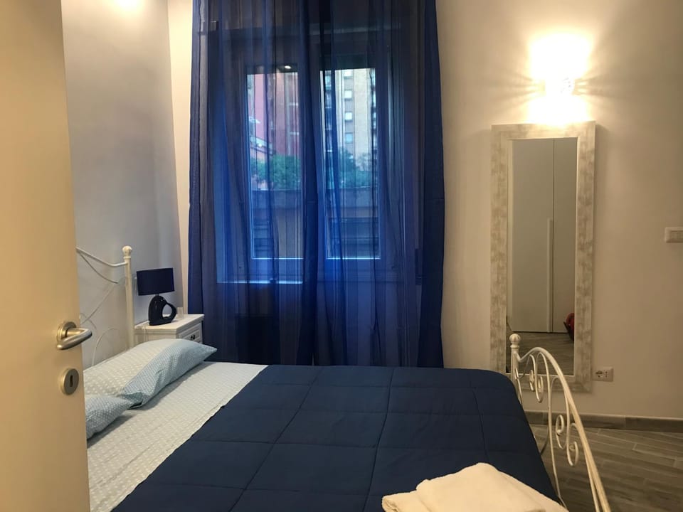LunaBlù Cinecitta' Bed and Breakfast in Rome