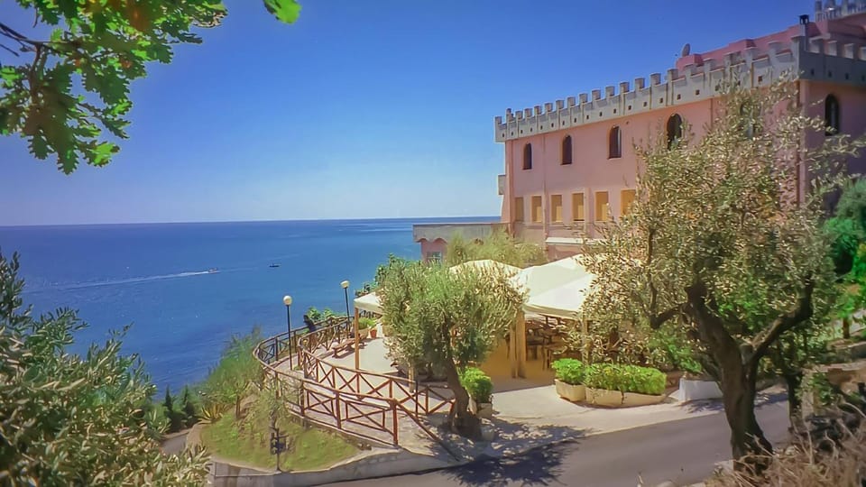 Property building, Sea view