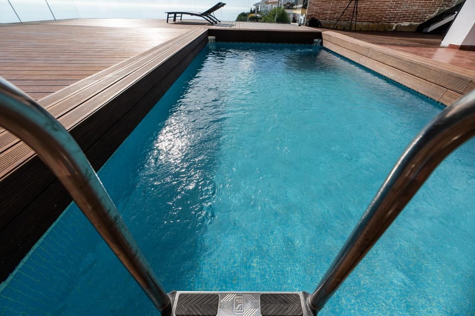 Pool view, Swimming pool