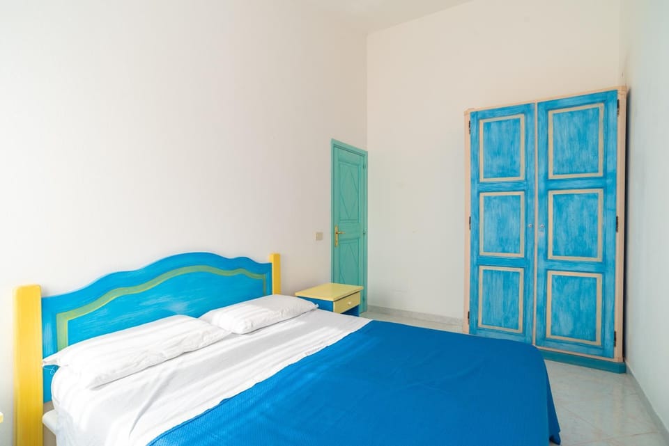 Property building, Living room, Bedroom