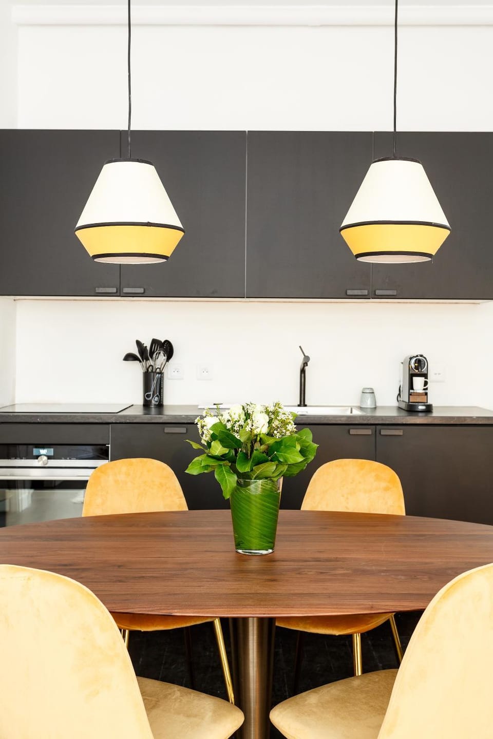 Habitat Parisien - Ponthieu Champs Elysées Apartment in Paris
