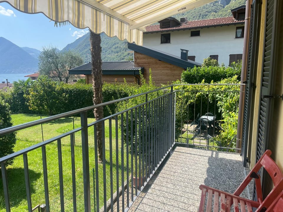 Balcony/Terrace, Garden view