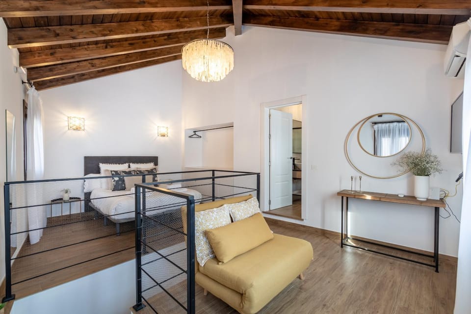 ChezmoiHomes Naranjos de San Matias House in Granada