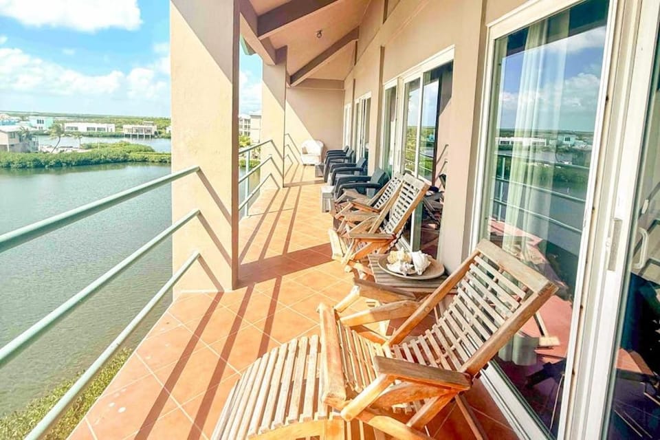 Suite H301 @ Mara Laguna Apartment in Corozal District