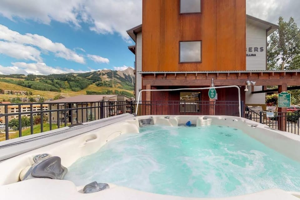 Mountain Getaway Apartment in Colorado
