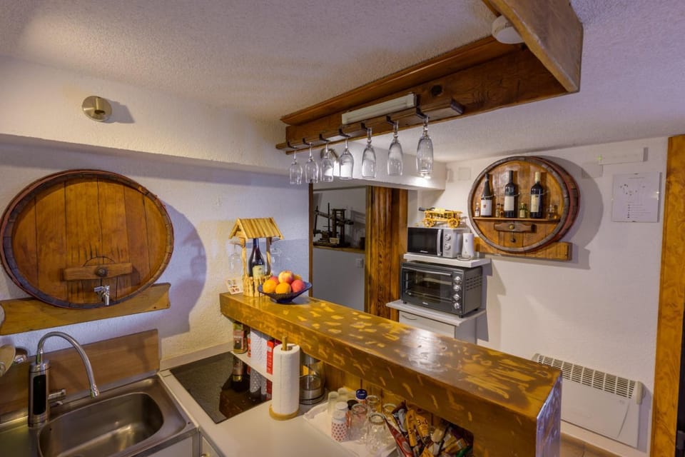 Kuca za odmor Vinica breg Villa in Slovenia