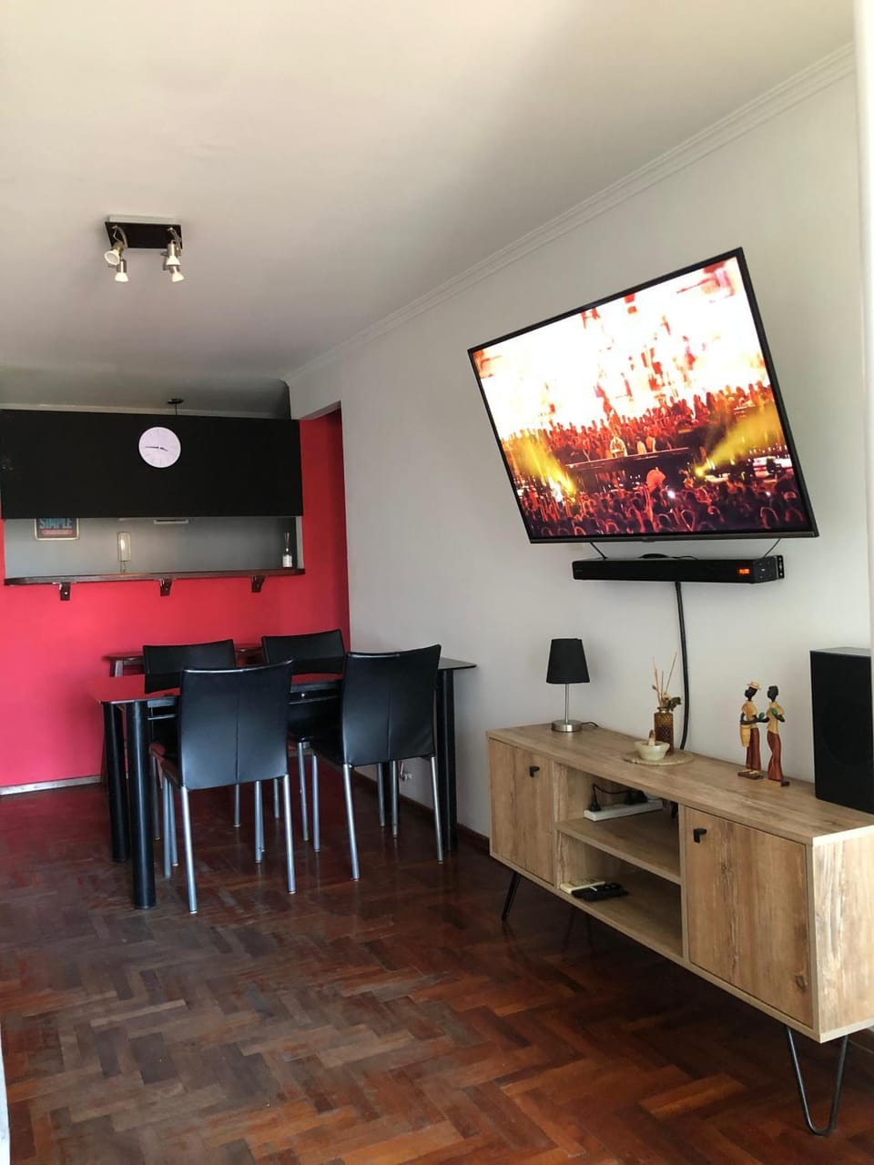 Communal lounge/ TV room