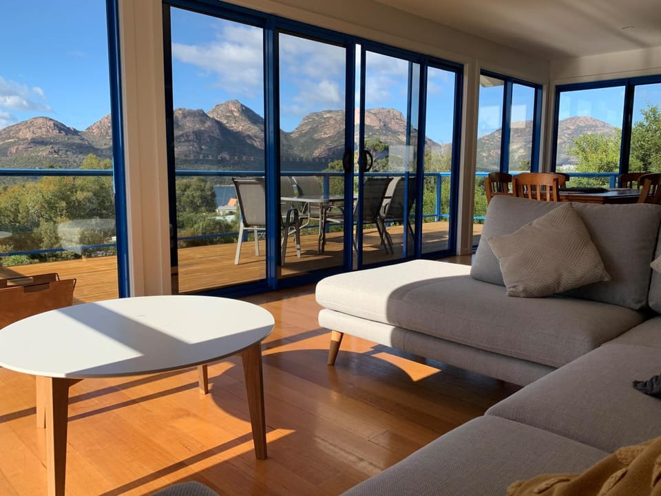 Balcony/Terrace, Living room, Seating area, Mountain view, Sea view