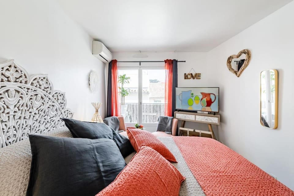 Studio centre ville avec parking Apartment in Sanary-sur-Mer