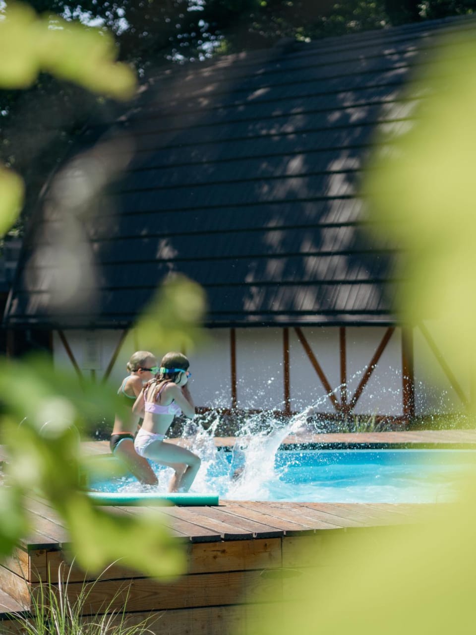 People, Natural landscape, Summer, Pool view, Swimming pool, group of guests