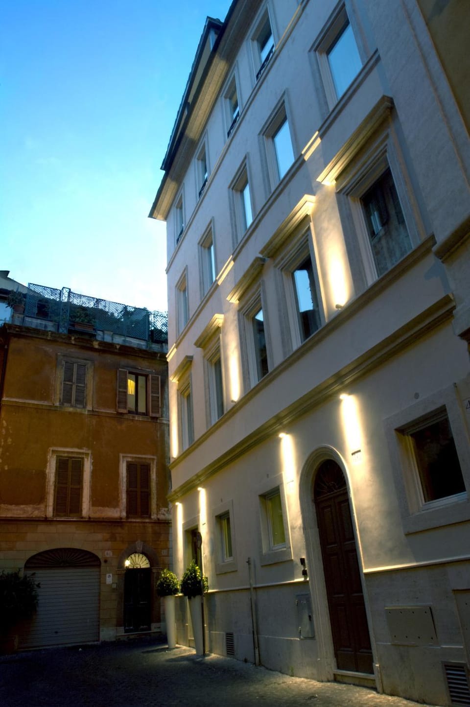 Facade/entrance