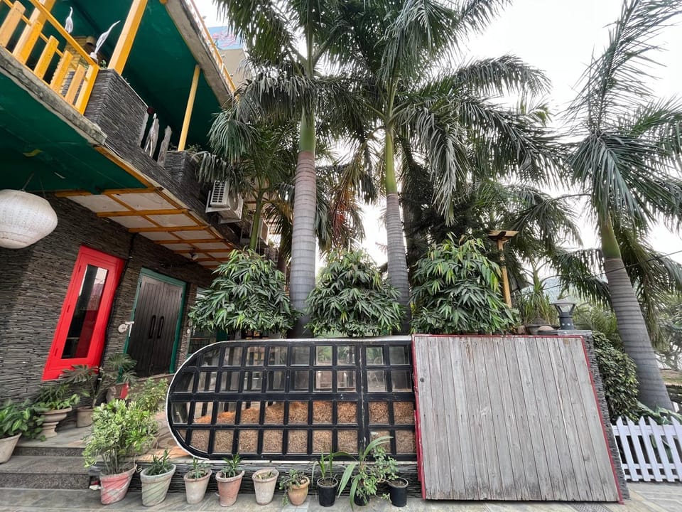 Property building, Garden