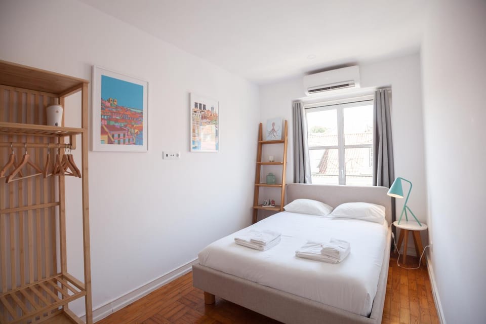 FLH Downtown Central Flat with Balcony Apartment in Lisbon