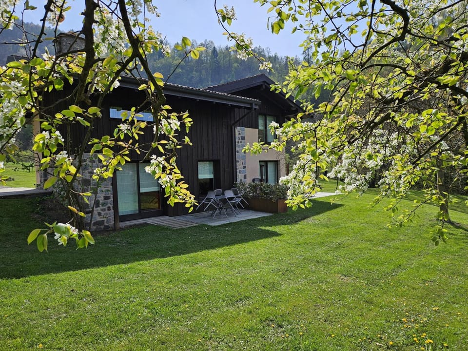 Quader Nidi nel Verde Authentic Farm Stay in the Italian Alps Country House in Province of Brescia