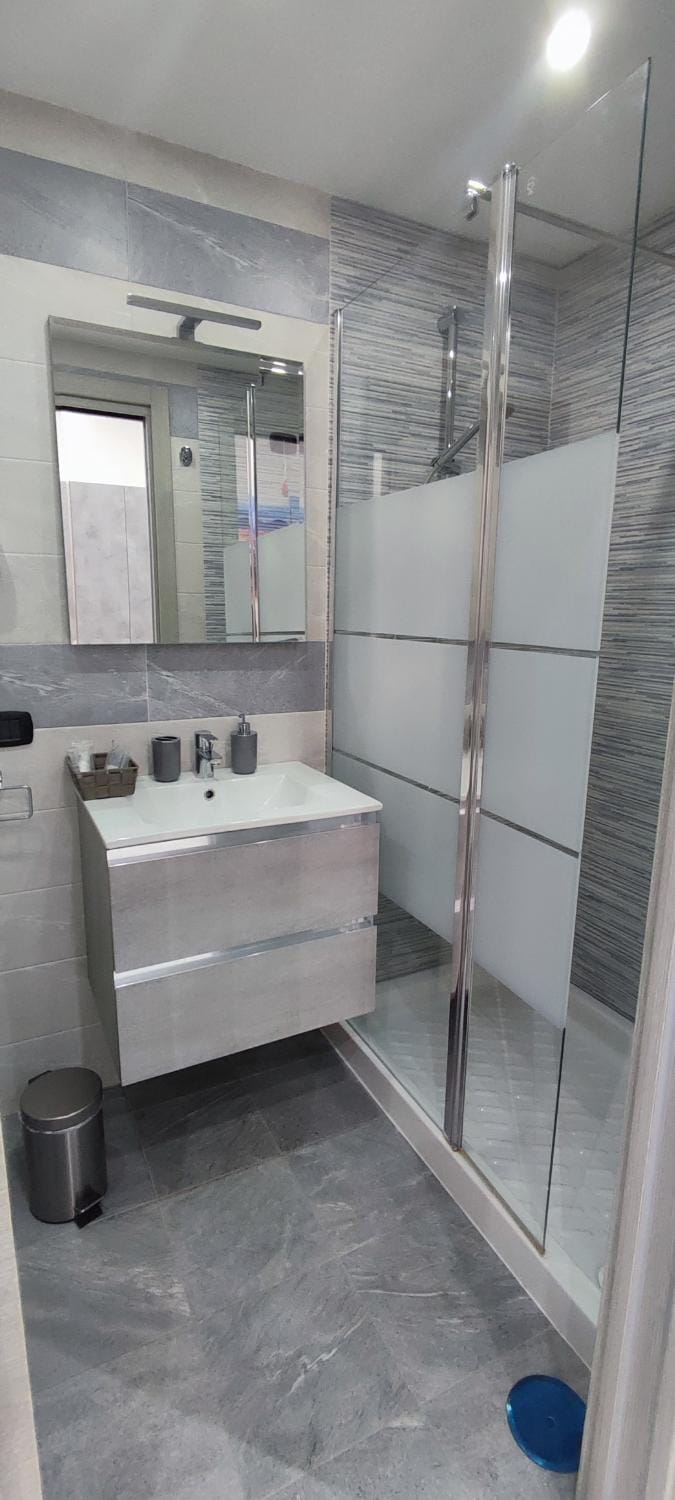 Shower, Bathroom