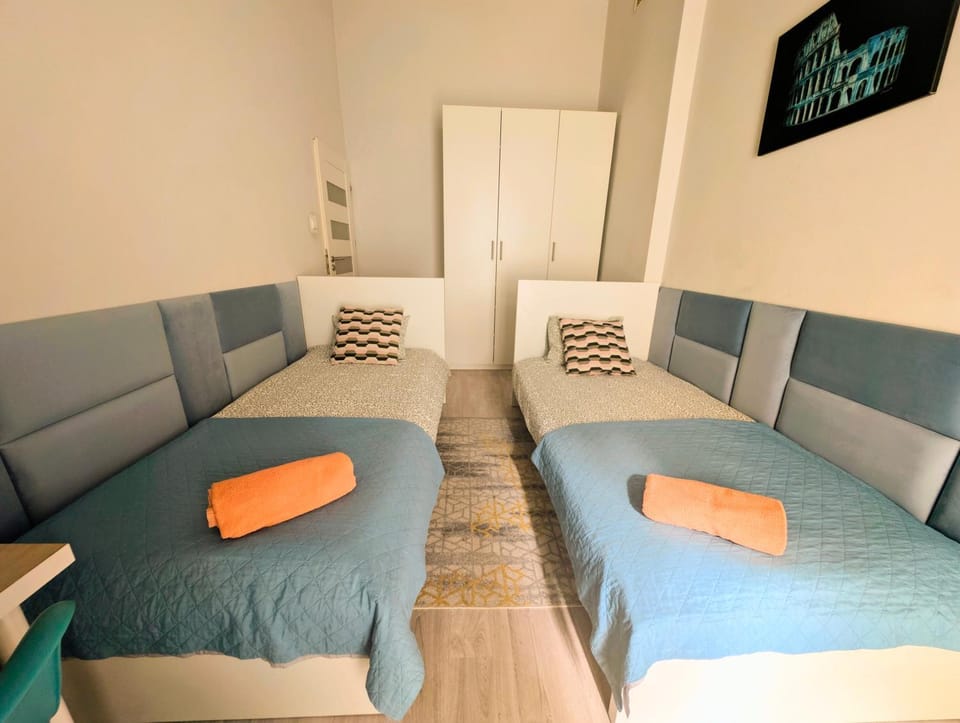 Living room, Bedroom