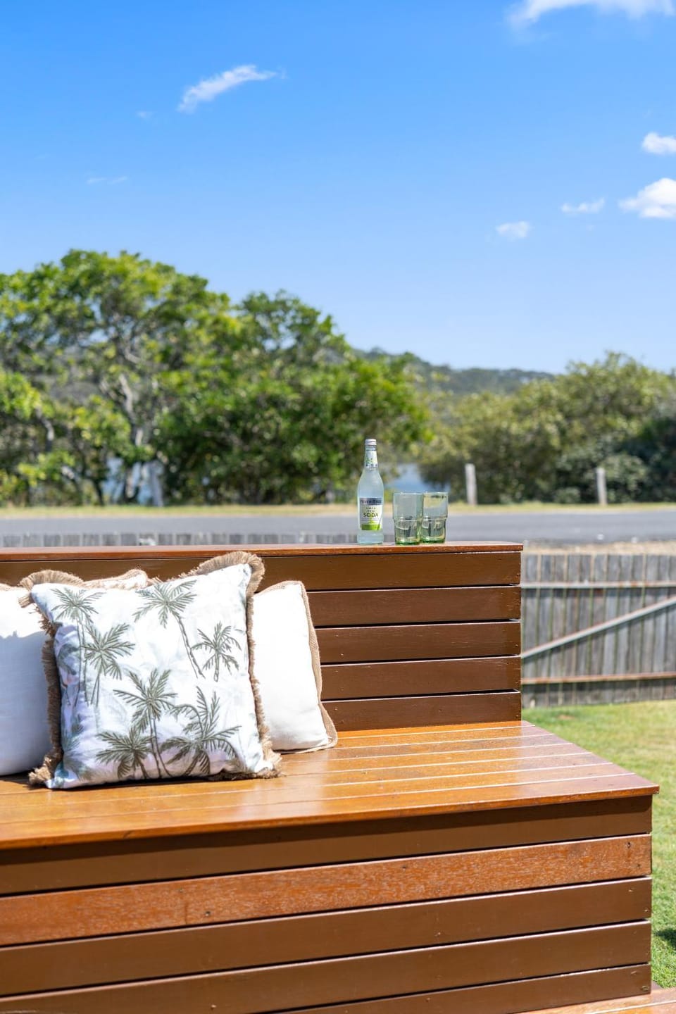 View (from property/room), Balcony/Terrace, Seating area