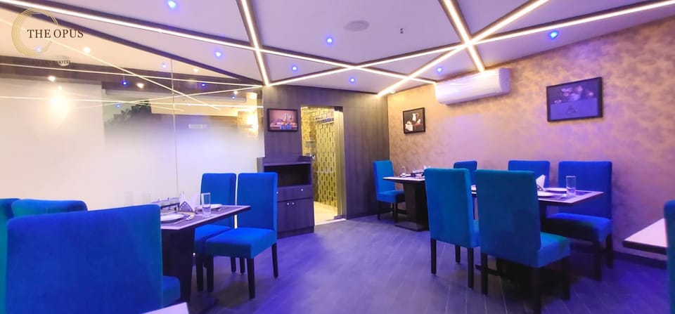 Restaurant/places to eat, Activities, Other, Banquet/Function facilities, Meeting/conference room