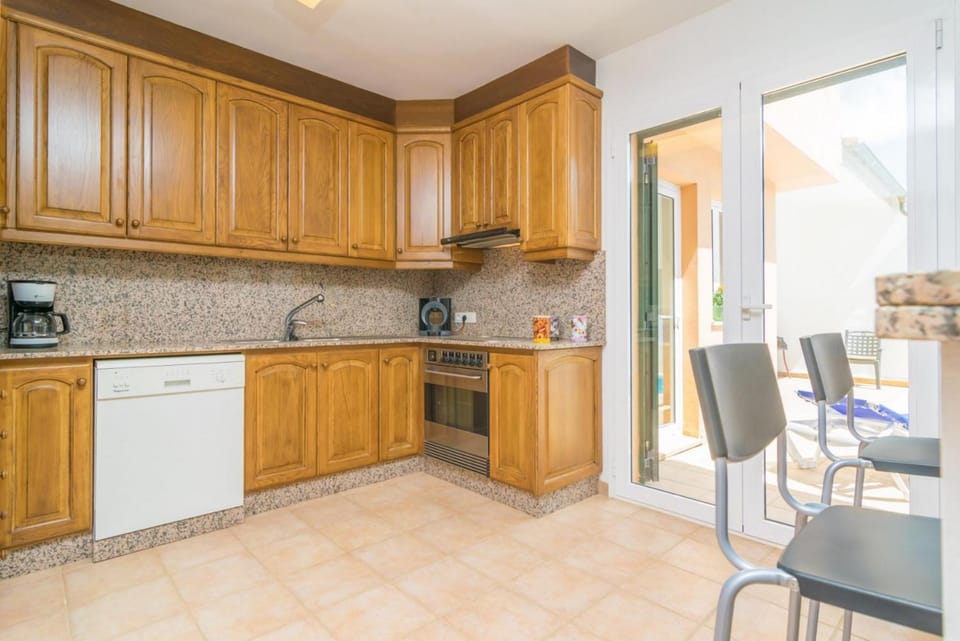 Kitchen or kitchenette, Other