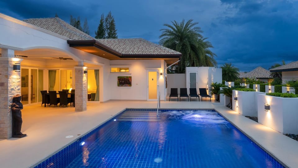 Property building, Swimming pool