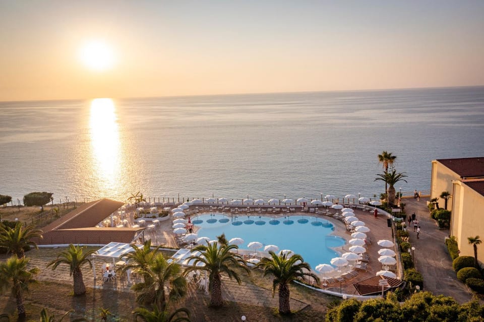 Bird's eye view, Swimming pool